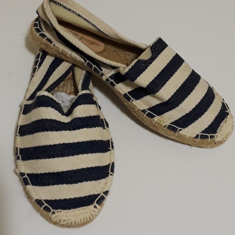 Women's Altar'd State Casual Shoes  Size 6